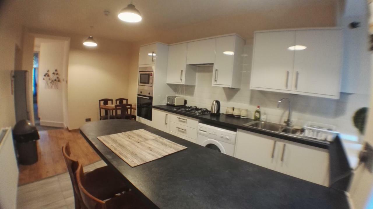 Large Garden Flat Near Marine Lake Weston-super-Mare Exterior foto